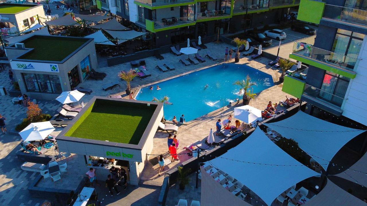 Ace Aparthotel Pool & Spa Mamaia Nord Năvodari Екстериор снимка
