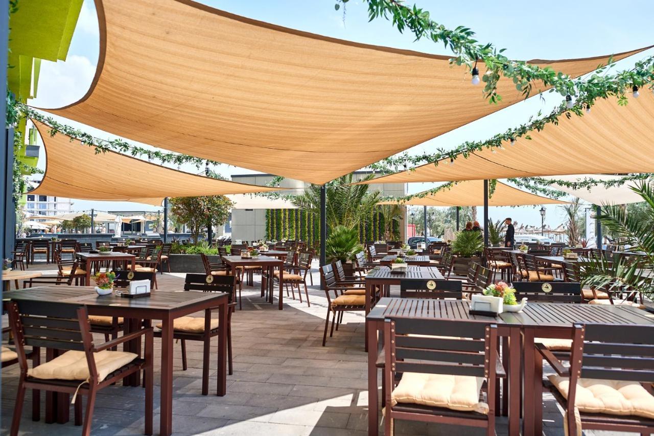 Ace Aparthotel Pool & Spa Mamaia Nord Năvodari Екстериор снимка