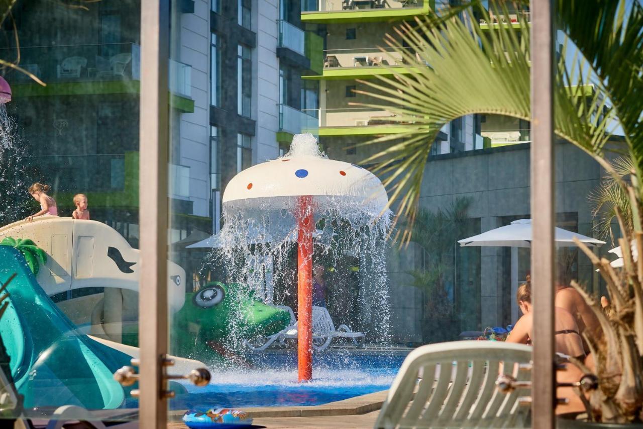 Ace Aparthotel Pool & Spa Mamaia Nord Năvodari Екстериор снимка
